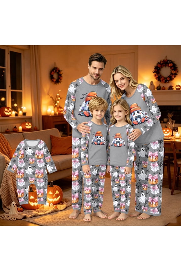 Halloween Loungewear, Halloween Family Matching Pajamas Set, Gray Gamer Ghost Controller Long Sleeve Sleepwear, Cute Graphic Loungewear, Soft Fun Holiday Nightwear for Parties & Gatherings, 6 M
