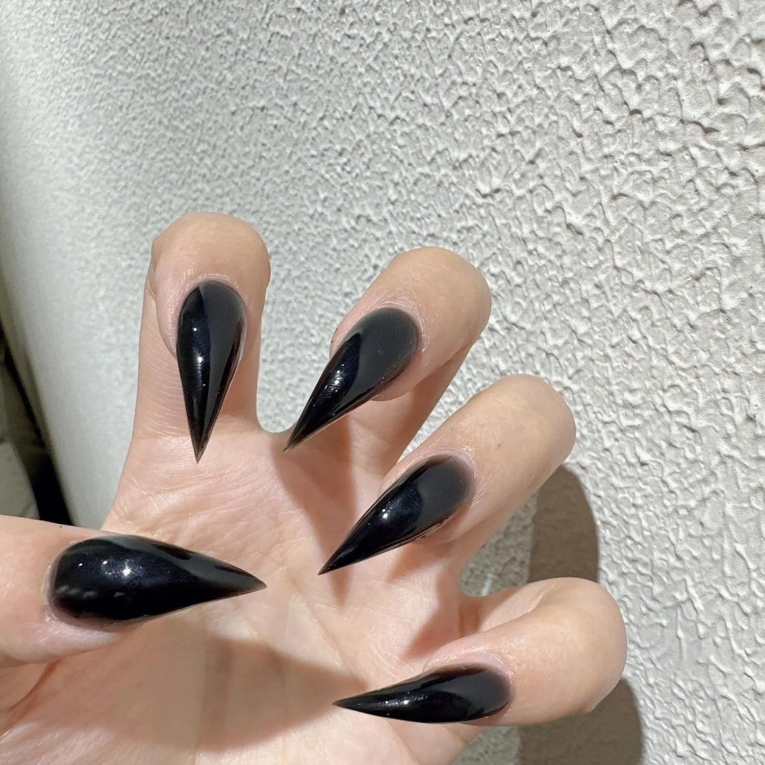 Halloween Press on Nails Black Short Glossy Curved Stiletto Handmade Design Stick on Nails Thick Fake Nail Dragon Cat Claw Acrylic Glue on Nail