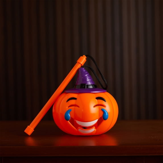 Halloween Pumpkin Light Portable Lantern with Funny Expressions Handheld LED Lamp for Kids Party Kindergarten Trick or Treat Props