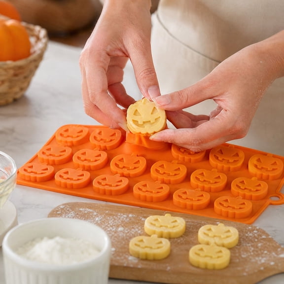Halloween Pumpkin-Shaped Baking Tool Set, Festive Cookie Press for Halloween Parties, Safe Silicone Molding & Demolding for Easy Use, Ideal for Cookies, Fondant, and Crafts