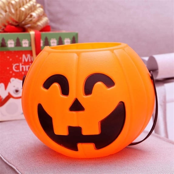Halloween Pumpkin Trick or Treat Bucket, Durable Jack O Lantern Candy Pail with Metal Handle, Kids Candy Holder for Halloween Party Trick-or-Treating Decor 4.33x6.10in