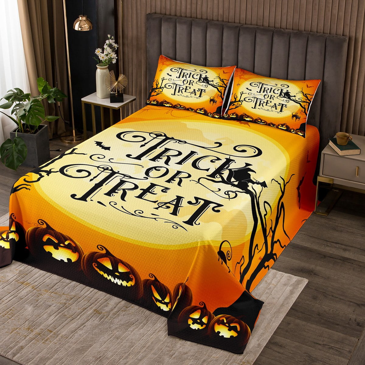 Halloween King Size Quilt Bedding Set - 100% Cotton Embroidery Bats & Pumpkins, 3-Piece Coverlet With 2 Shams (106x96 In)
