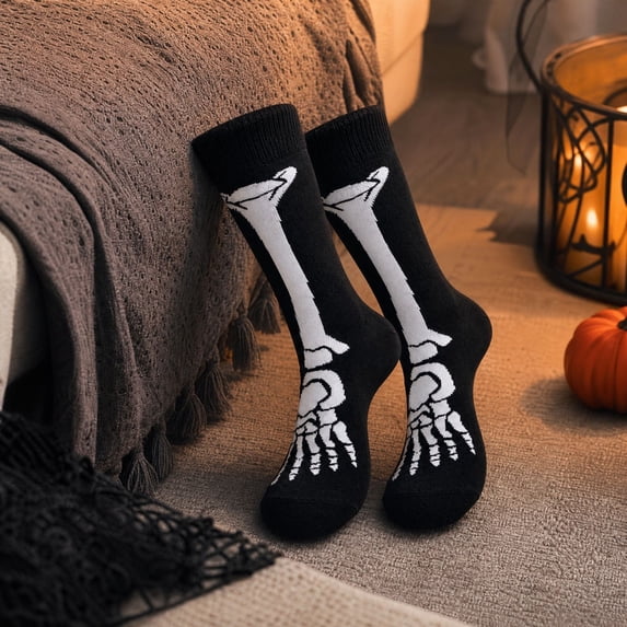 Halloween Skeleton Socks, Spooky Bone Print Crew Socks, Funny Skull Socks for Men Women, Halloween Costume Accessories, Novelty Holiday Party Socks, Cute Gothic Socks, Seasonal Fall Winter Socks