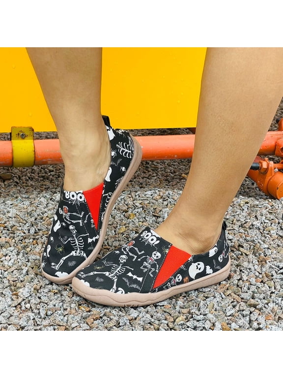 Halloween Slip On Canvas Shoes, Skull Bat Print Fall Sneakers, Women Halloween Skull Bat Print Slip On Canvas Shoes Elastic Side Low Top Fall Casual Walking Sneakers, Black 5.5