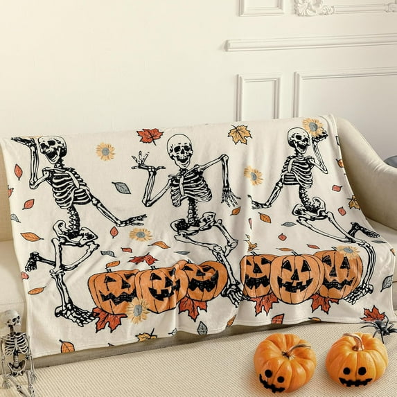 Halloween Throw Blanket Vintage Scaredy Cats Flannel Blanket Soft Pumpkins Skeletons Blanket Retro Witchy Blanket Rustic Farmhouse Halloween Decoration for Sofa Bed Holiday Party Gifts,50 x60