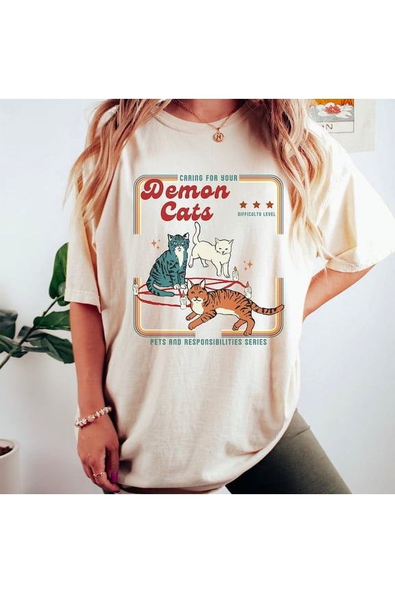 Halloween Vintage Cat Spooky Occult 80s Horror Shirt Comfort Colors Unisex Cotton T-Shirt, Size S-3XL