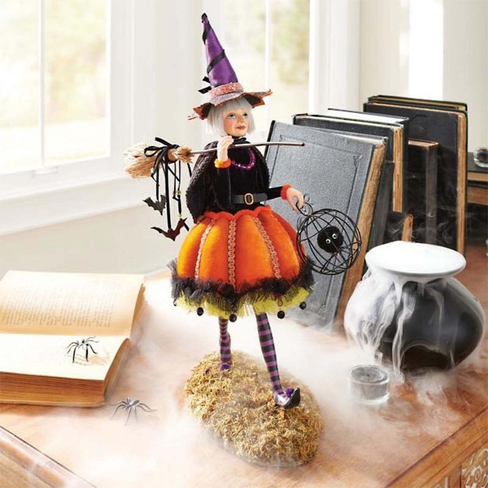 Halloween Witch Statue HandPainted Resin Crafts Creative Desktop