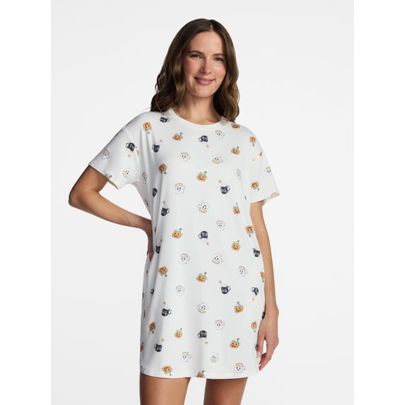 Halloween Women's Sleepshirt Top and Socks Set from Way to Celebrate, 2-Piece, Sizes XS-3X