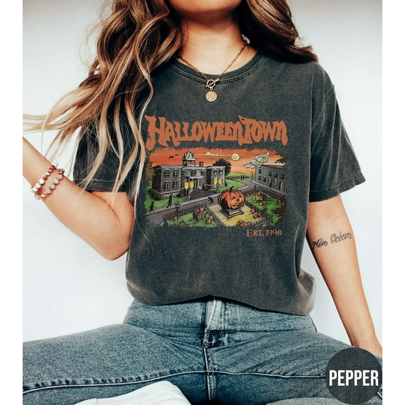 Halloweentown T-shirt, Retro Halloweentown T-shirt, Halloweentown University T-shirt, Halloween T-shirt Gifts.