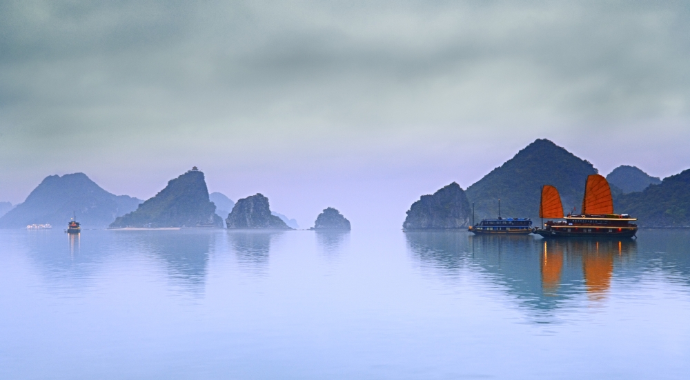 Halong Bay Vietnam Canvas Art - Carson Ganci Design Pics (18 x 10)