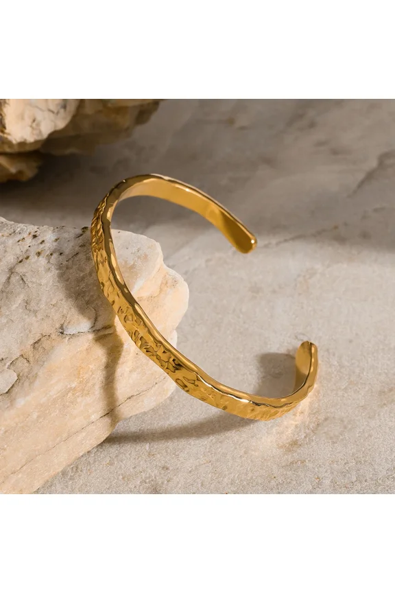 Hammer Pat Waterproof 14K Yellow Gold Cuff Bracelet Bangle Jewelry Fashion Texture Temperament