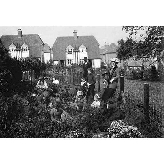 Hampstead Garden Suburb, London Fine art canvas print (20" x 30")