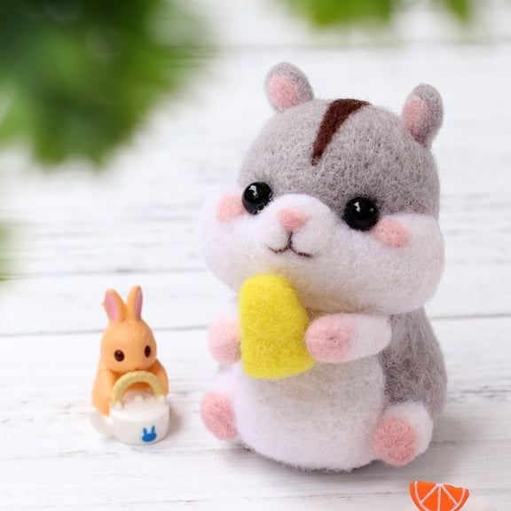 Wizardi Beginner Needle Felting Kit for Adults - Hamster with Corn. Animal Felting Kit 6.5x4.5x5cm. Felting Tools. Wool Felting Supplies. Felt Crafts. Wool Felt. F07N8-W130