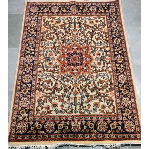Hand Knotted Wool Carpet