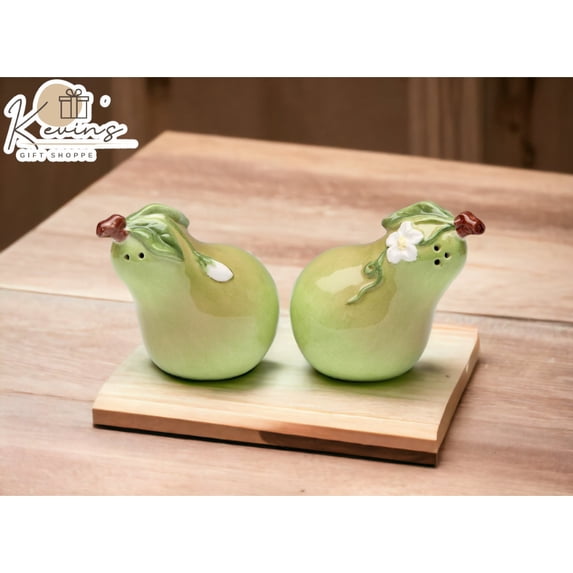 Hand Painted Ceramic Pear Salt and Pepper Shakers 2 7/8 inch