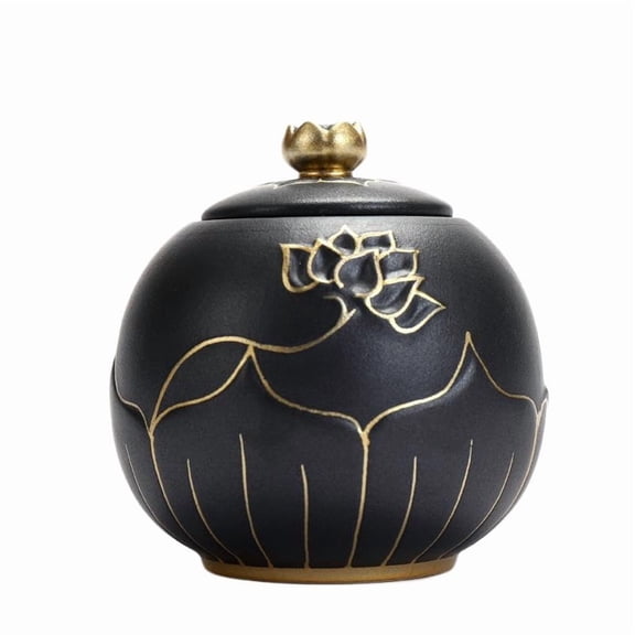Hand-painted lotus ceramic tea jar sealed storage jar tea storage jar Chinese tea set accessories moisture-proof tea storage jar with lid