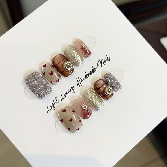 Hand-painted love Meira cat eye German glitter pure hand-worn nail smudging ins wind smudging jumping color New Year's nail art