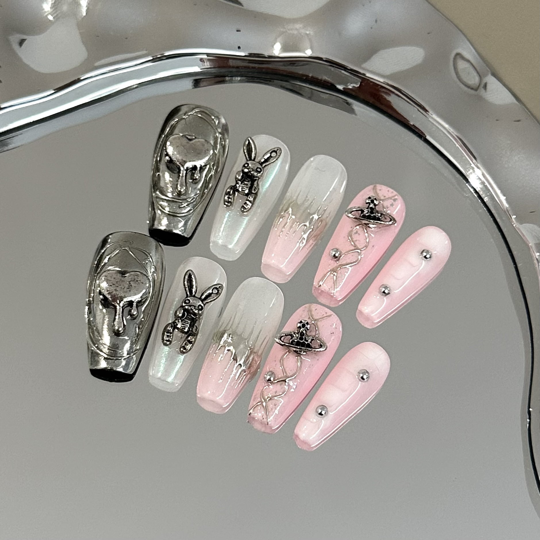 Hand-worn nail pads, high-end white, silver, medium ladder, pink manicure, removable, violent rabbit, love, fake nails.