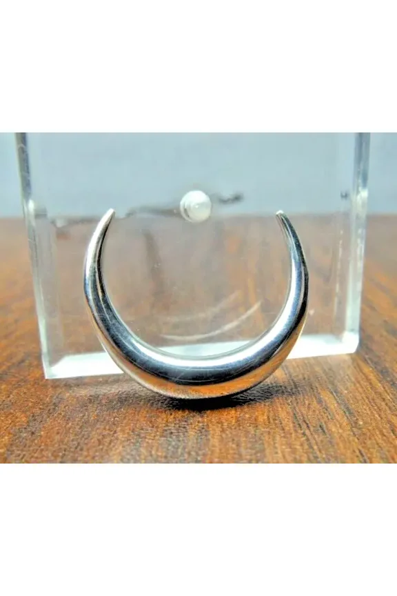 Handcrafted 925 Sterling Silver Tusk Septum Pinchers Unique Jewelry for Septum Piercing, Intricate Tusk Design, Perfect for Bold Styles-5.5mm (3g)