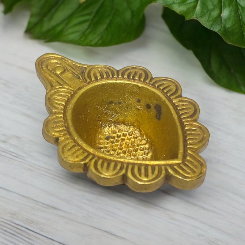 Handcrafted Brass Wave Design Floral Edge Brass Oil Lamp Diya For Temple Pooja Arti Deepak 1 Piece-1 Inch