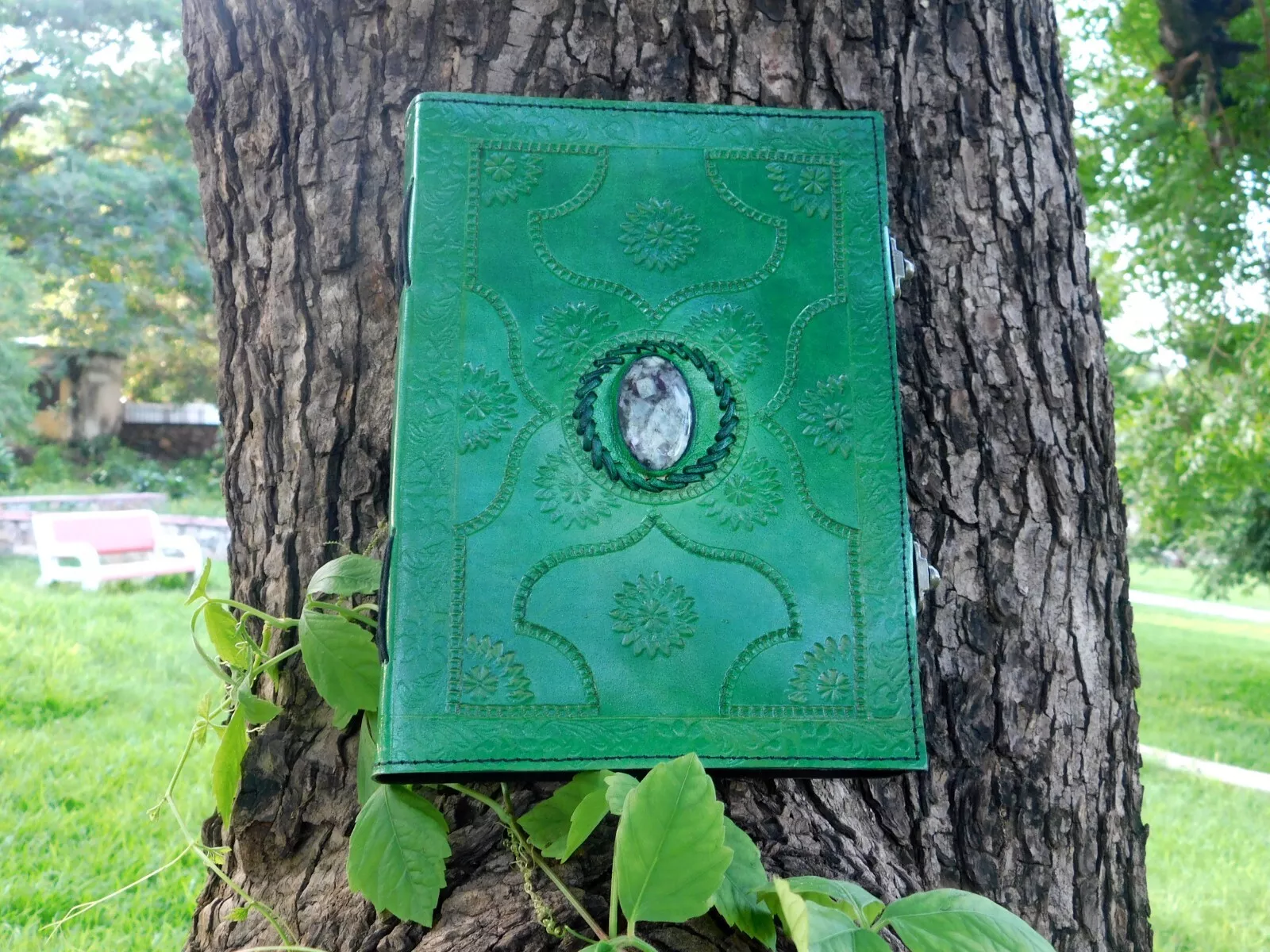 Handcrafted Embossed Design Vintage Leather Bound Journal Agate Stone Green Diary Blank Notebook For Men & Women