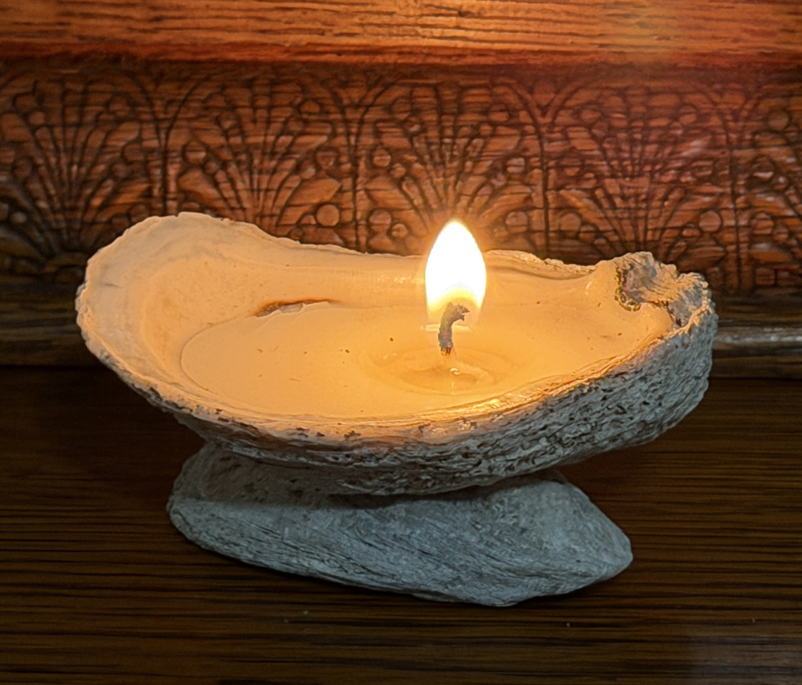 Shell Refillble Image Handcrafted Oyster Shell Candle with Stable Dual-Shell Base, Refillable ...