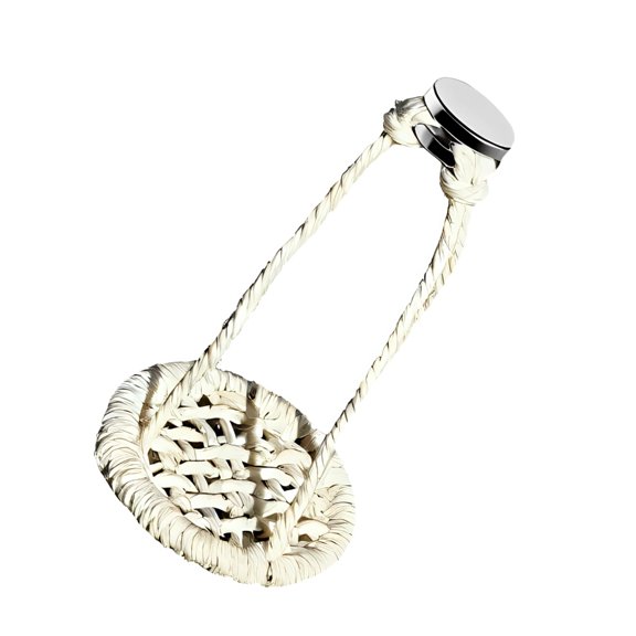 Handcrafted Resting Hammocks for Geckos Ensuring Secure Sleep Area