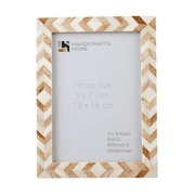 Handicrafts Home Chevron Pattern Inspired 5 x 7 Picture Frames Chic Boho Wall Décoration Photo Frame, Brown White