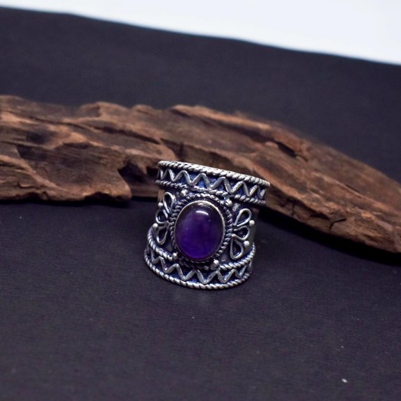 Handmade Amethyst Ring: 925 Sterling Silver Boho Gemstone