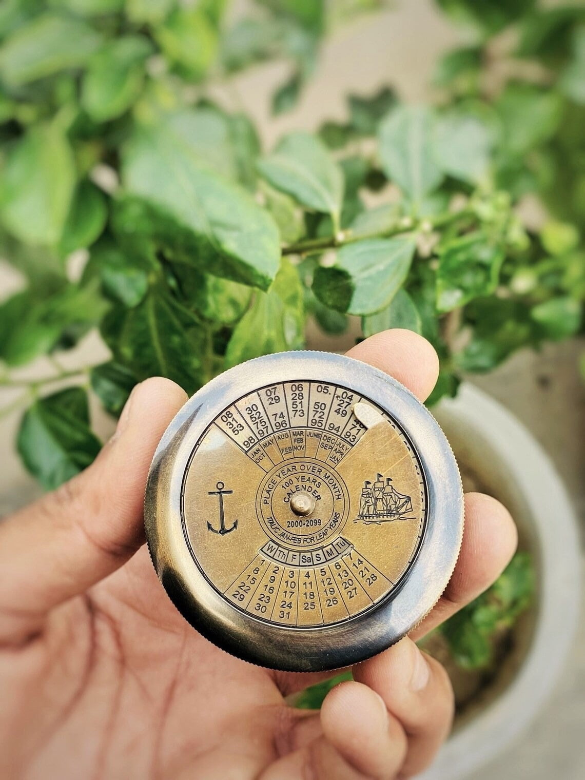 Handmade Brass Compass & 100-Year Calendar with Wooden Box – Nautical Desk Decor