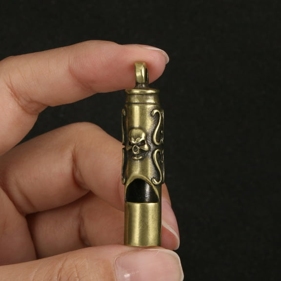 Handmade Brass Skull Whistle Pendant Retro Creative Metal Car Keychain Accessory Survival Emergency Tool