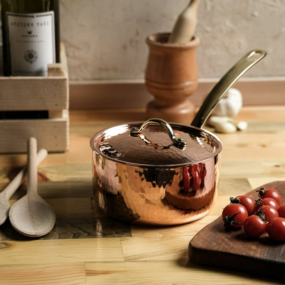 Handmade Copper Saucepan with Lid Premium Cookware for Gourmet Cooking (2.5L)
