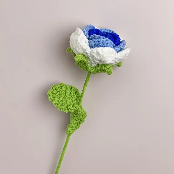 Handmade Crochet Flower Bouquet - Realistic Knitted Roses Gift for Mother's Day Valentine's Birthday Home Decor - Red DIY Yarn Floral Arrangement Women's Day Present for Mom Wife Girlfriend - 1Pc