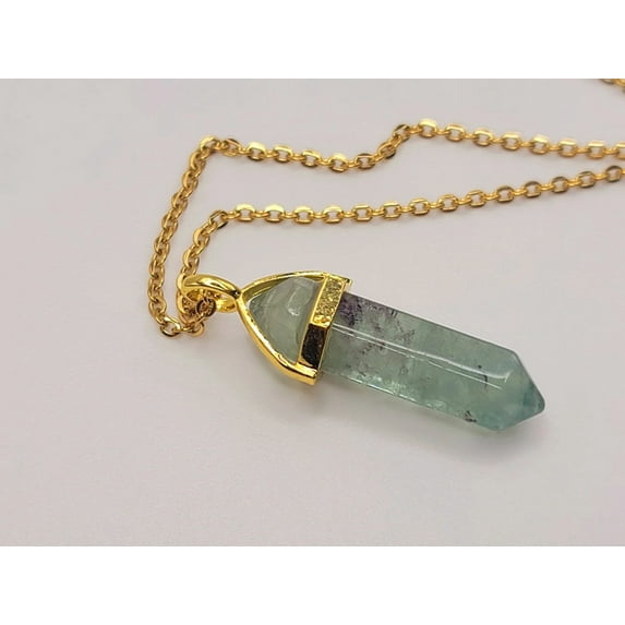 Handmade Crystal Necklace Gold Tone Green Fluorite Crystal Pendant Necklace