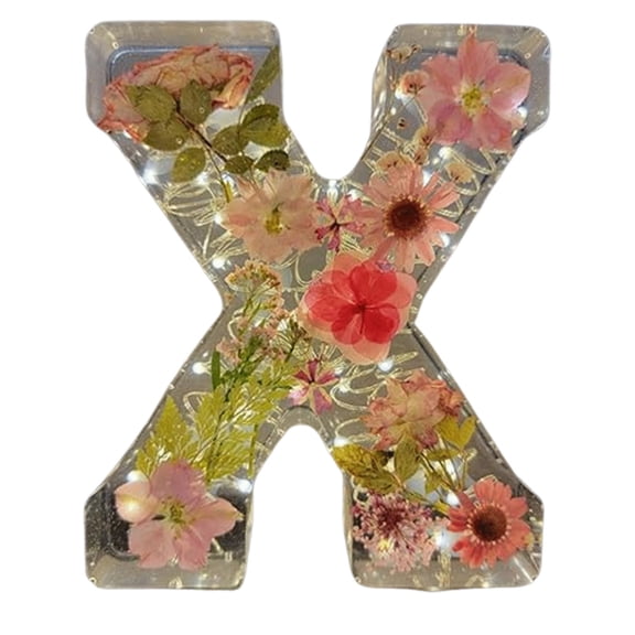 Handmade Dried Flower Resin Letter Night Light, Personalized Initial Alphabet Monogram LED Table Lamp, Floral Pressed Flower Letter Decor Lamp, Warm Glow Decorative Light for Bedroom Living Room