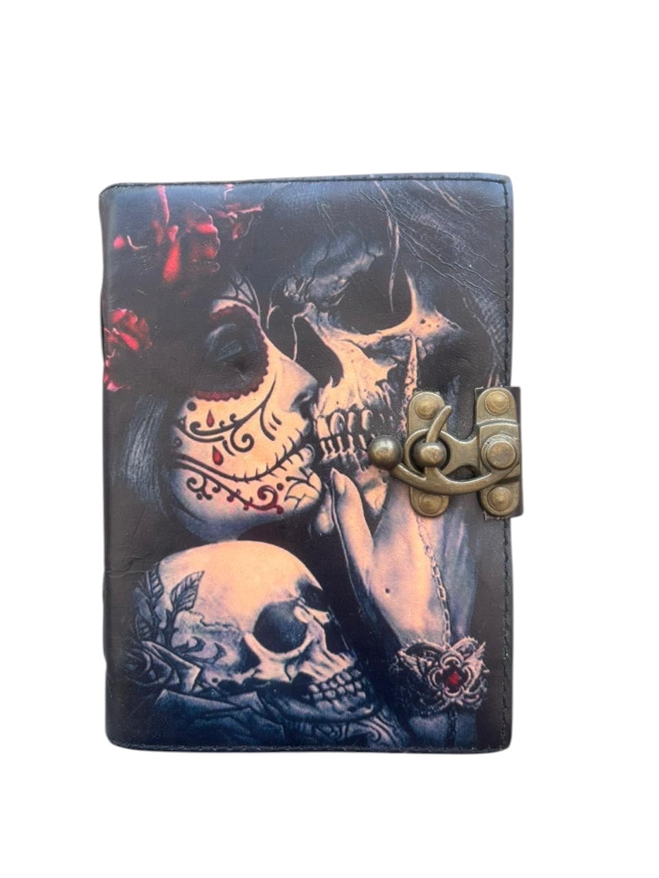 Handmade Leather Journal 5x7 – Skull Couple Gothic Design, 200 Deckle Edge Pages, Vintage Rustic Notebook with Clasp