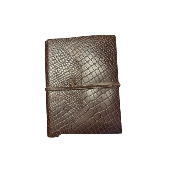 Handmade Leather Journal 6x8 Inch Crocodile Texture Vintage Notebook with Lined Pages, Rustic Writing Diary