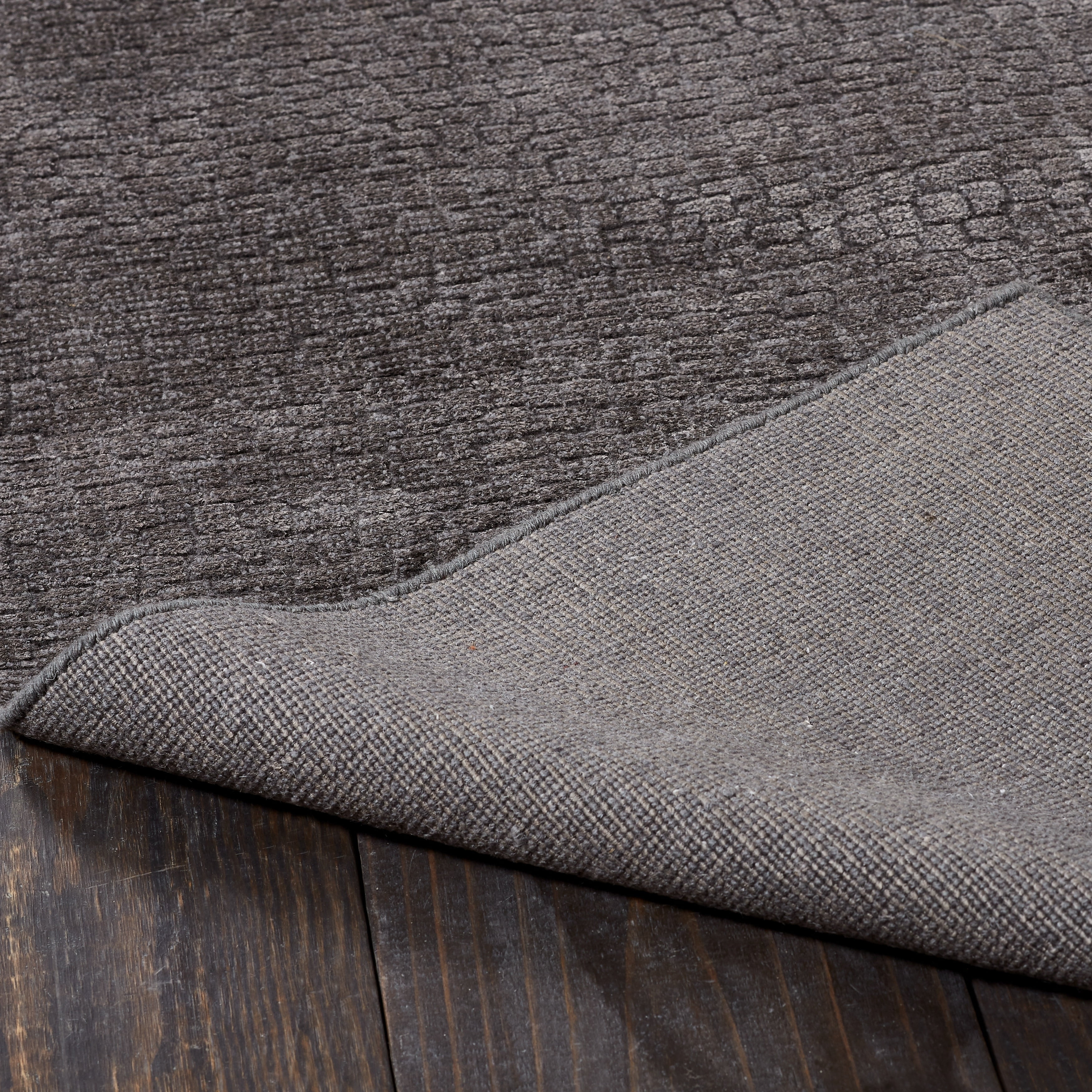 Handmade Dark Grey Wool and Viscose 4' x 6' Area Rug