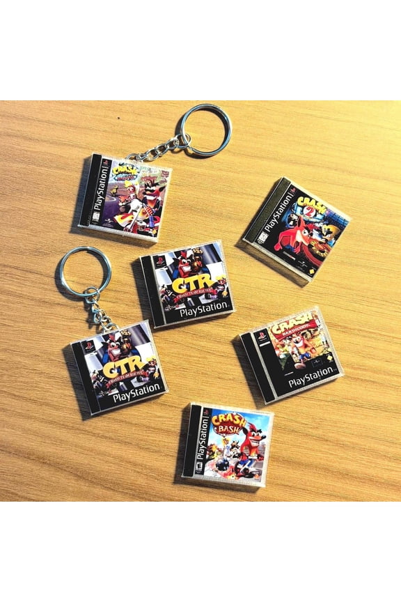 Handmade PS1 Crash Bandicoot Game Case Keychain/Magnet Retro Gaming Gift | Scratch + Water Resistant (1 keychain)