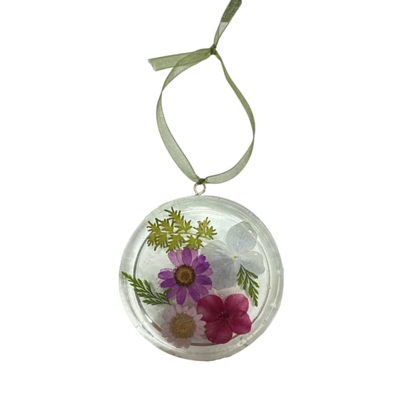 Handmade Pressed Flower Resin Suncatcher | Michelle Marie Boutique