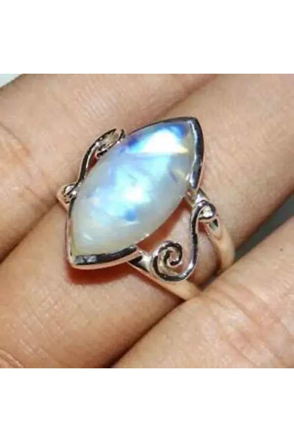 White Moonstone Ring, Silver
