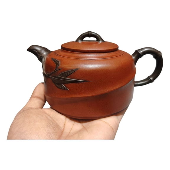 Handmade Zisha Pottery Teapots Decorative Fashion Carved Dual Tone Relief Carving Bamboo Leaf Motif Two Pattern Curved Form