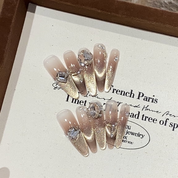 Handmade gold flash French cat's eye pearl small broken diamond removable wearable nail piece at dusk