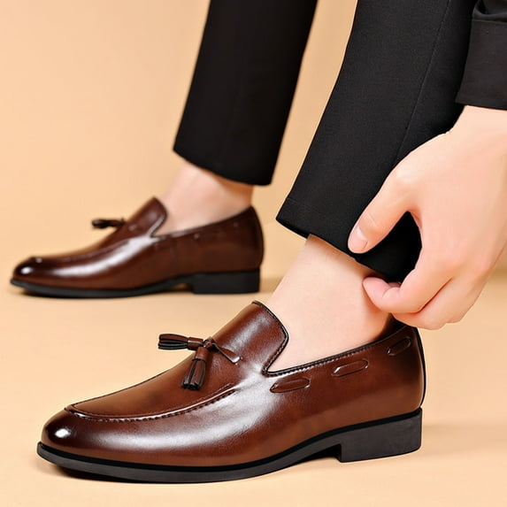 Handshe Men's Casual Tassel Leather Shoes – Soft Slip-On Design with Low Heel, Stylish & Versatile for Business Casual or Everyday Wear Footwear,Plus Size