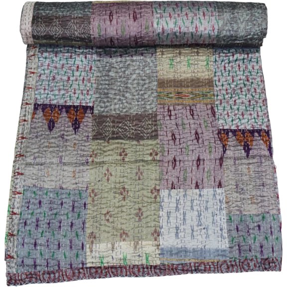 Handwoven Silk Patola Kantha – Elegant, Lightweight, Traditional Design, Perfect for Weddings and Festivals Size - Queen / Double - 90 x 108 Inch / 228 cm x 274 cm