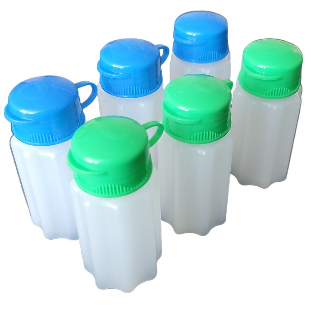 Handy Housewares Durable Plastic Camping Mini Salt and Pepper Shaker