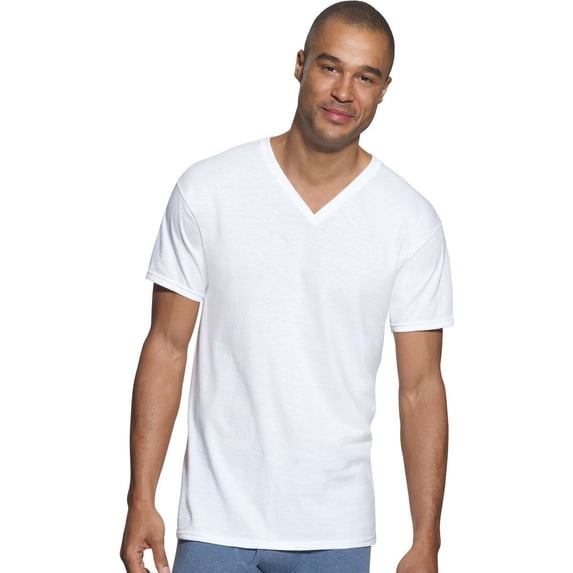 Hanes Classics Men's Traditional Fit V-Neck Undershirt 3-Pack_White_Medium