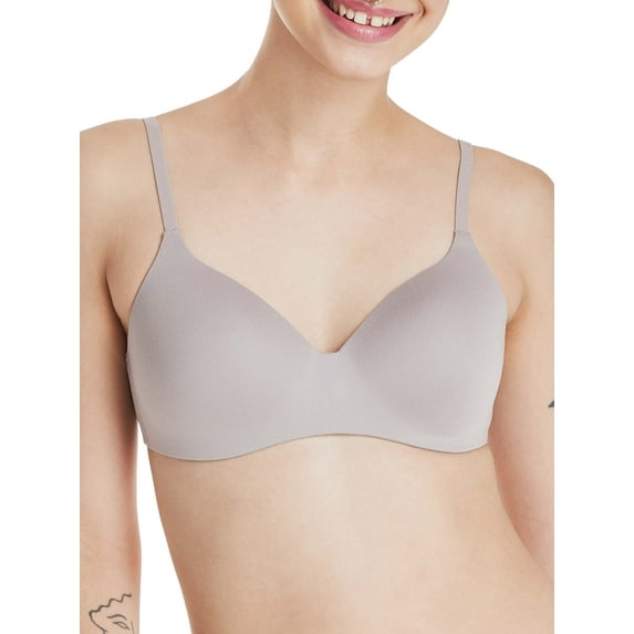 Hanes Womens No-Show Wireless Bra, Concealing Petals No-Show Bra with Convertible Straps