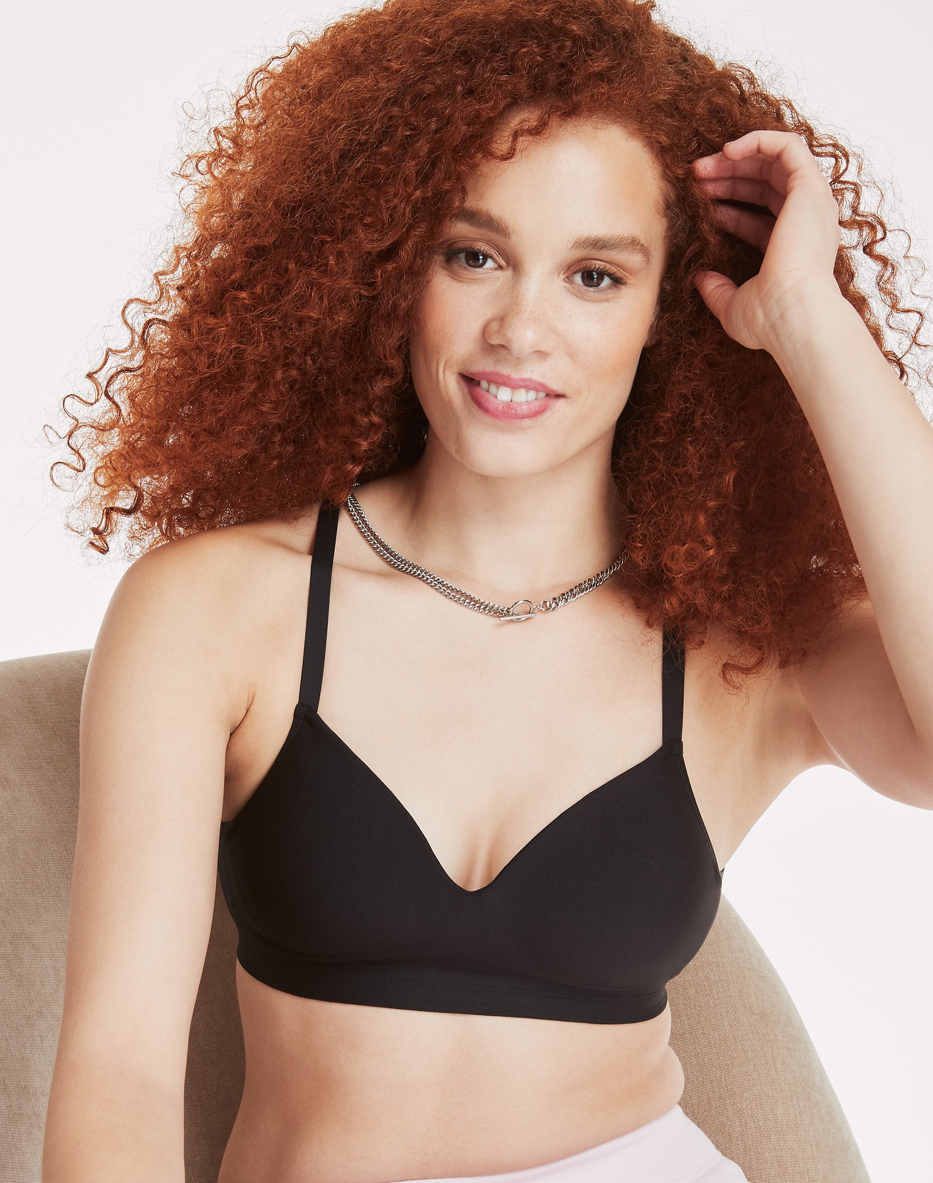 Hanes Smooth Comfort Women's Wireless Convertible T-Shirt Bra Seamless MHG199