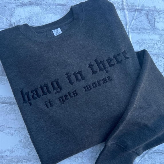Hang In There Embroidered Crewneck Sweatshirt Alternative Fashion Long Sleeve Cotton Casual Unisex Menswear Tops Pullover